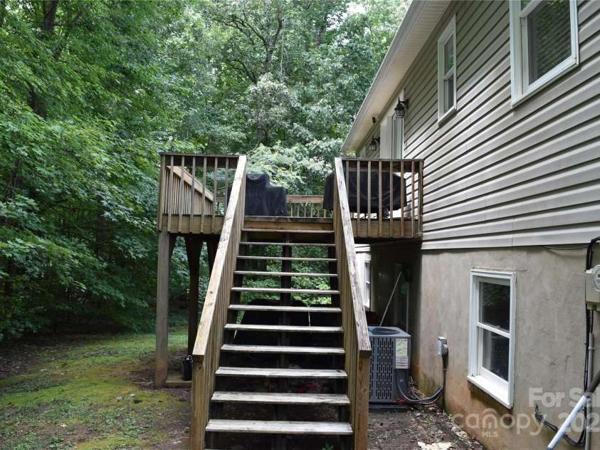 134 Millard Lane, Troutman, NC 28166.  MLS# CAR4287571, YatesRealty ID 31963. 