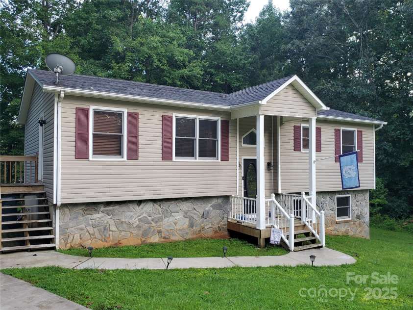 134 Millard Lane, Troutman, NC 28166.  MLS# CAR4287571, YatesRealty ID 31963. 