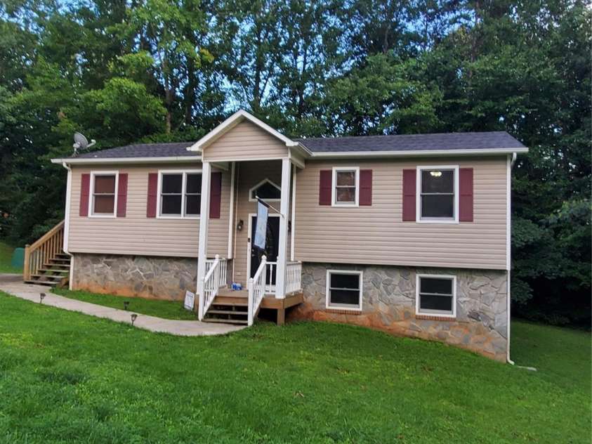 134 Millard Lane, Troutman, NC 28166.  MLS# CAR4287571, YatesRealty ID 31963. 