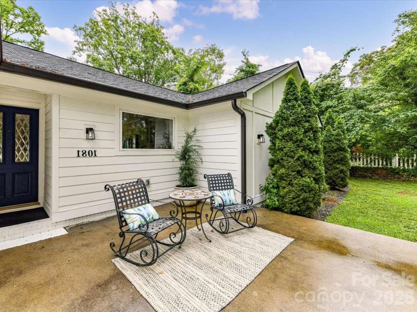 1801 Matheson Avenue, Charlotte, NC 28205.  MLS# CAR4388505, YatesRealty ID 31963. 