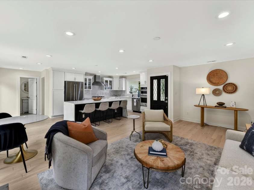 1801 Matheson Avenue, Charlotte, NC 28205.  MLS# CAR4388505, YatesRealty ID 31963. 