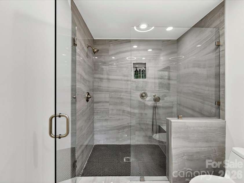 1801 Matheson Avenue, Charlotte, NC 28205.  MLS# CAR4388505, YatesRealty ID 31963. 
