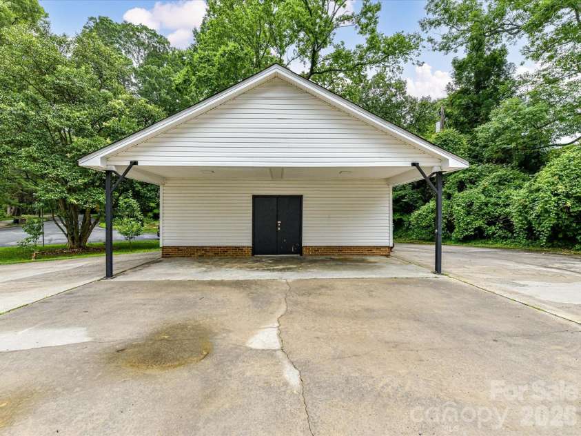1801 Matheson Avenue, Charlotte, NC 28205.  MLS# CAR4388505, YatesRealty ID 31963. 
