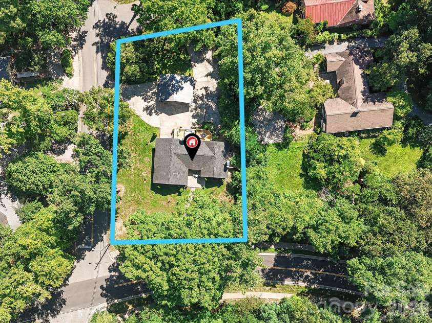 1801 Matheson Avenue, Charlotte, NC 28205.  MLS# CAR4388505, YatesRealty ID 31963. 