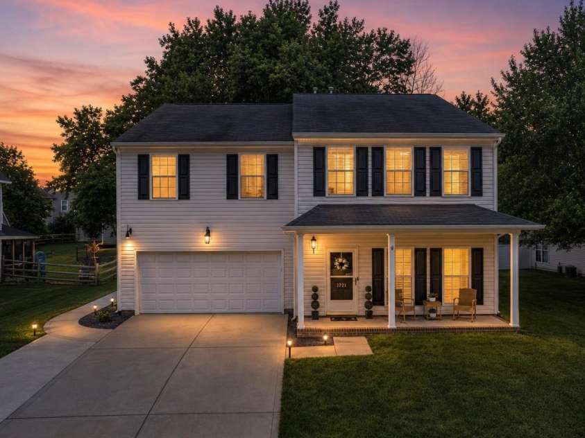1721 Canebrook Glen, York, SC 29745.  MLS# CAR4394844, YatesRealty ID 31964. 