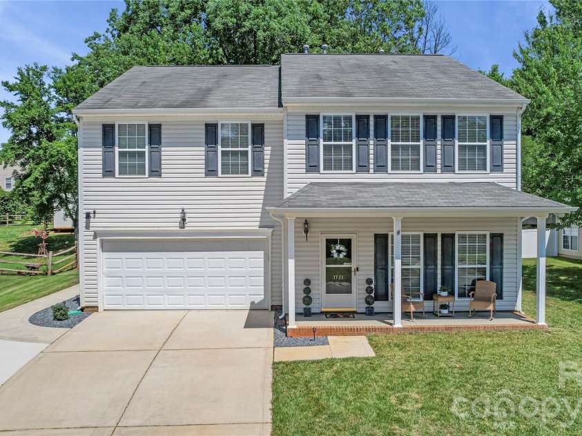 1721 Canebrook Glen, York, SC 29745.  MLS# CAR4394844, YatesRealty ID 31964. 