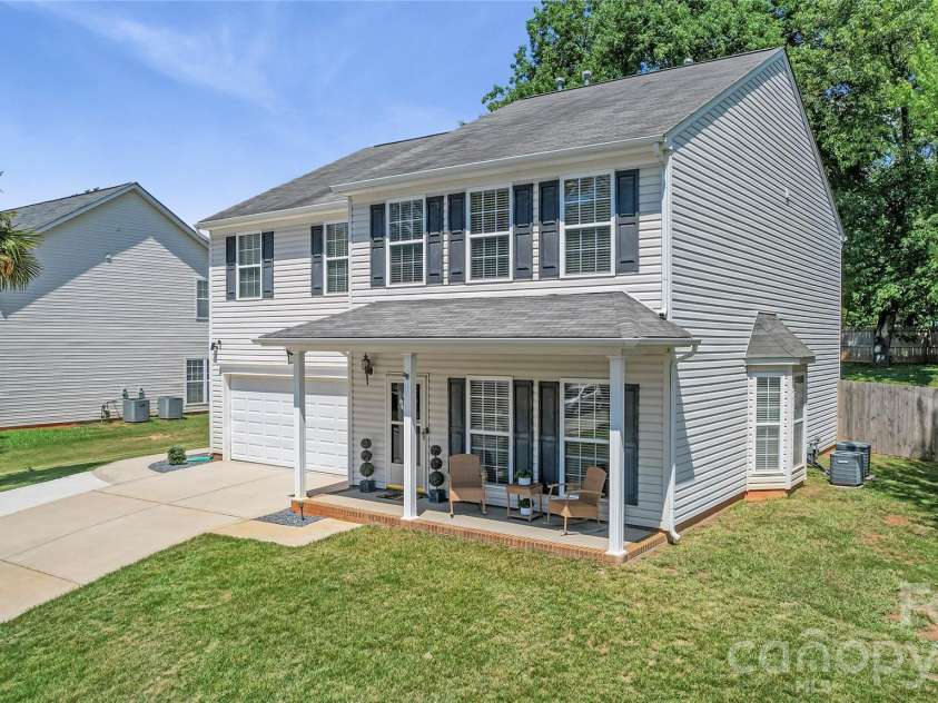 1721 Canebrook Glen, York, SC 29745.  MLS# CAR4394844, YatesRealty ID 31964. 