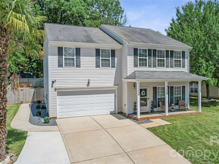 1721 Canebrook Glen, York, SC 29745.  MLS# CAR4394844, YatesRealty ID 31964. 