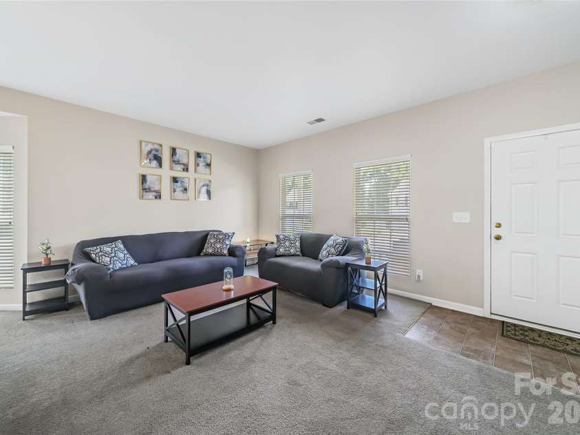 1721 Canebrook Glen, York, SC 29745.  MLS# CAR4394844, YatesRealty ID 31964. 