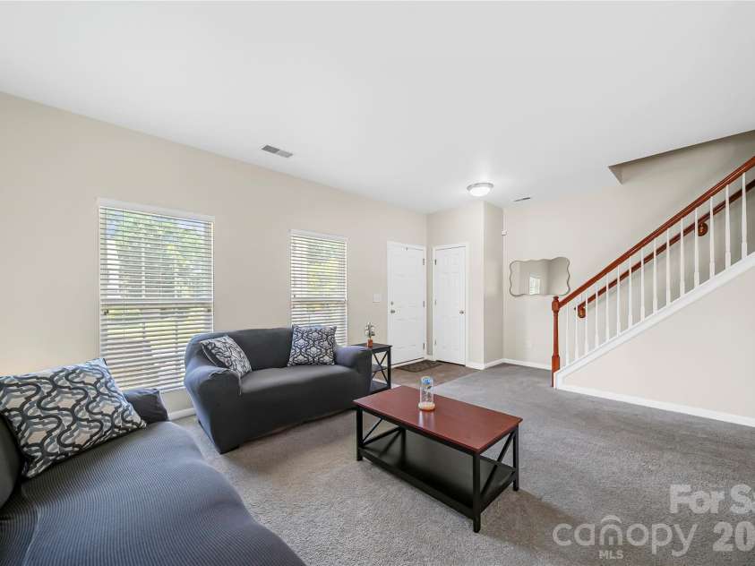 1721 Canebrook Glen, York, SC 29745.  MLS# CAR4394844, YatesRealty ID 31964. 