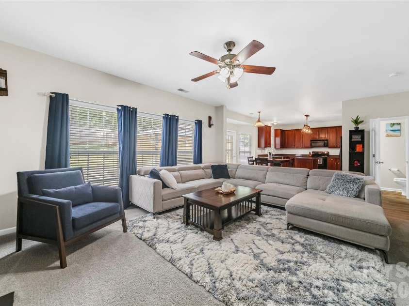 1721 Canebrook Glen, York, SC 29745.  MLS# CAR4394844, YatesRealty ID 31964. 
