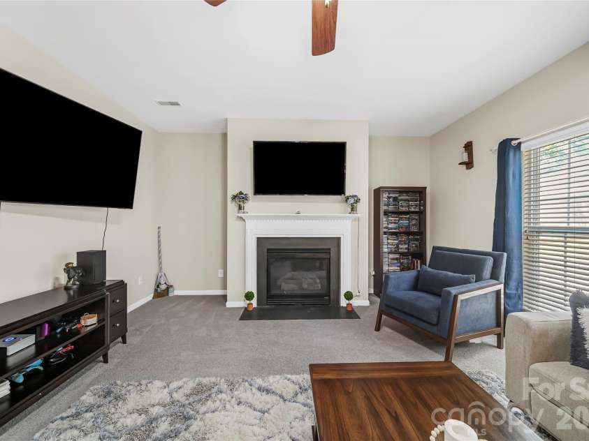 1721 Canebrook Glen, York, SC 29745.  MLS# CAR4394844, YatesRealty ID 31964. 