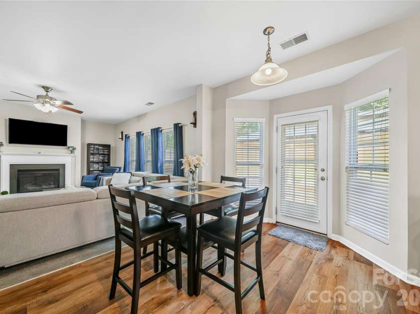 1721 Canebrook Glen, York, SC 29745.  MLS# CAR4394844, YatesRealty ID 31964. 