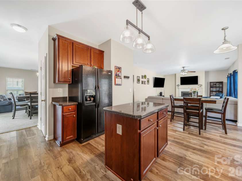 1721 Canebrook Glen, York, SC 29745.  MLS# CAR4394844, YatesRealty ID 31964. 