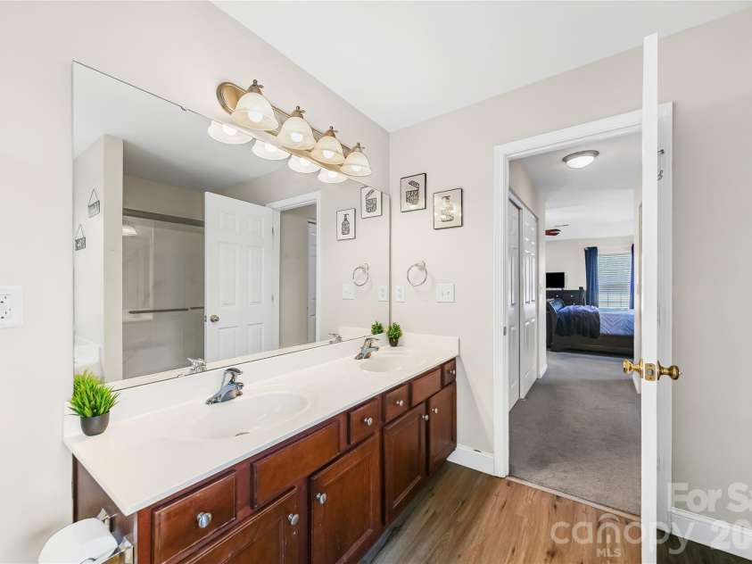 1721 Canebrook Glen, York, SC 29745.  MLS# CAR4394844, YatesRealty ID 31964. 