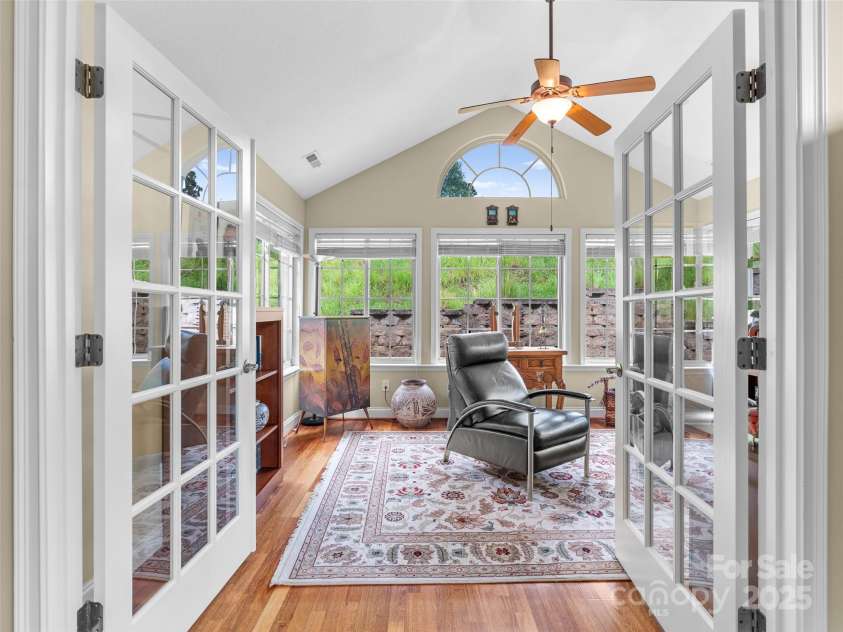 32 Mountain Meadow Circle, Weaverville, NC 28787.  MLS# CAR4290128, YatesRealty ID 31965. 