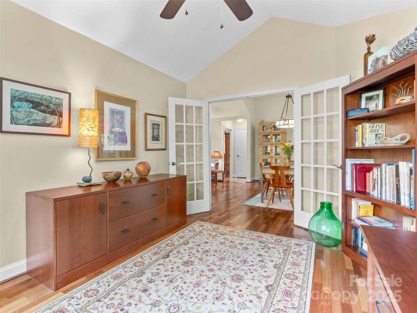 32 Mountain Meadow Circle, Weaverville, NC 28787.  MLS# CAR4290128, YatesRealty ID 31965. 