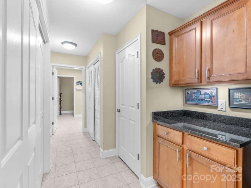 32 Mountain Meadow Circle, Weaverville, NC 28787.  MLS# CAR4290128, YatesRealty ID 31965. 