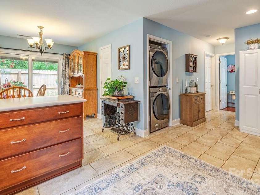 14 Kaylor Drive, Arden, NC 28704.  MLS# CAR4292091, YatesRealty ID 31966. 