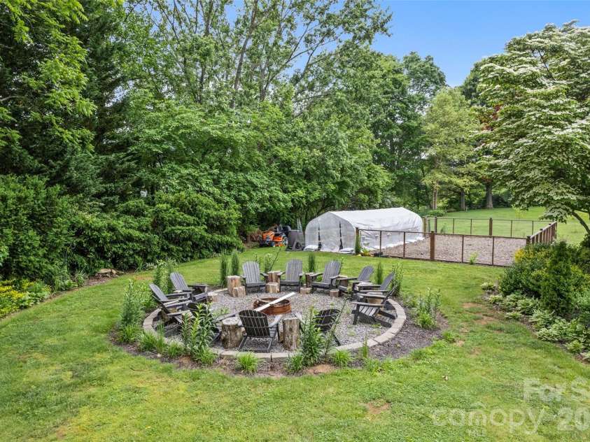 225 Valley View Terrace, Waynesville, NC 28786.  MLS# CAR4393686, YatesRealty ID 31966. 