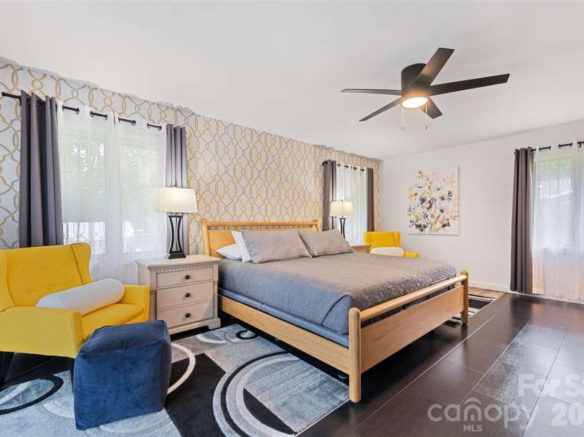225 Valley View Terrace, Waynesville, NC 28786.  MLS# CAR4393686, YatesRealty ID 31966. 