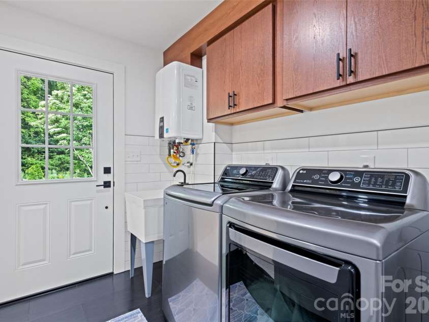 225 Valley View Terrace, Waynesville, NC 28786.  MLS# CAR4393686, YatesRealty ID 31966. 