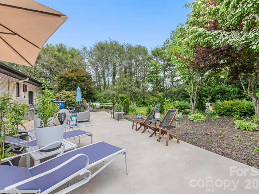 225 Valley View Terrace, Waynesville, NC 28786.  MLS# CAR4393686, YatesRealty ID 31966. 