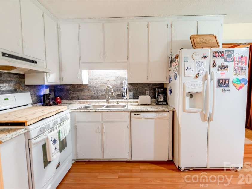 1735 Saddlewood Drive, Fort Mill, SC 29715.  MLS# CAR4388862, YatesRealty ID 31969. 