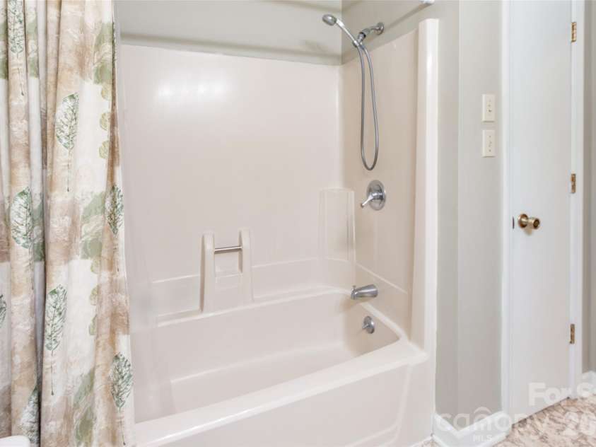 1735 Saddlewood Drive, Fort Mill, SC 29715.  MLS# CAR4388862, YatesRealty ID 31969. 