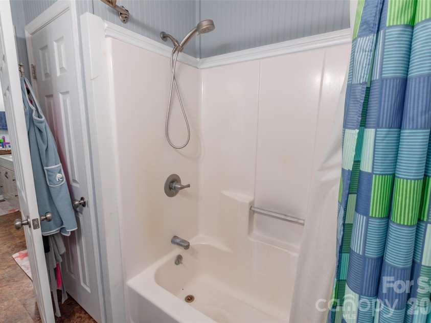 1735 Saddlewood Drive, Fort Mill, SC 29715.  MLS# CAR4388862, YatesRealty ID 31969. 