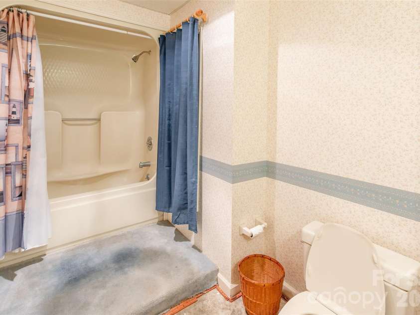 1735 Saddlewood Drive, Fort Mill, SC 29715.  MLS# CAR4388862, YatesRealty ID 31969. 
