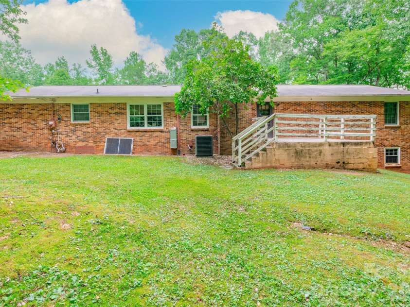 1735 Saddlewood Drive, Fort Mill, SC 29715.  MLS# CAR4388862, YatesRealty ID 31969. 