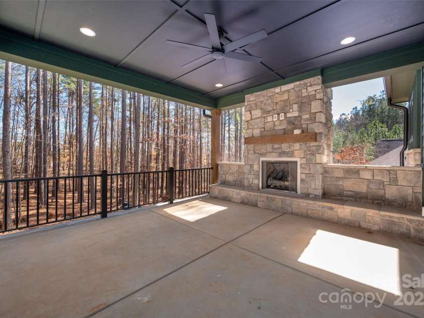 157 Silver Falls Drive, Troutman, NC 28166.  MLS# CAR4234485, YatesRealty ID 3197. 
