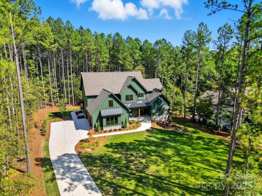 157 Silver Falls Drive, Troutman, NC 28166.  MLS# CAR4280404, YatesRealty ID 3197. 