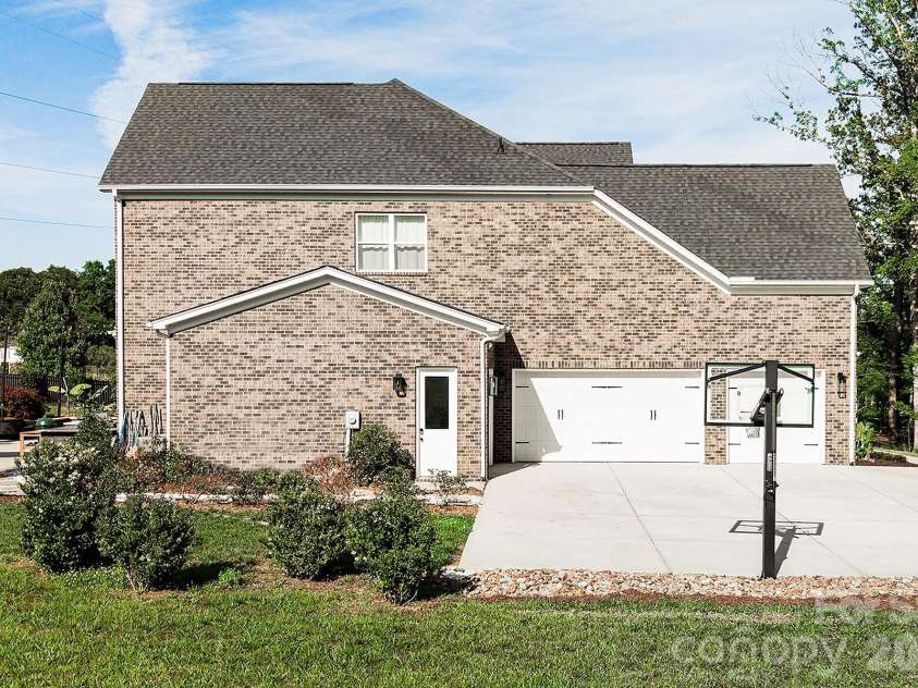 2054 Belle Grove Drive, Marvin, NC 28173.  MLS# CAR4379766, YatesRealty ID 31970. 