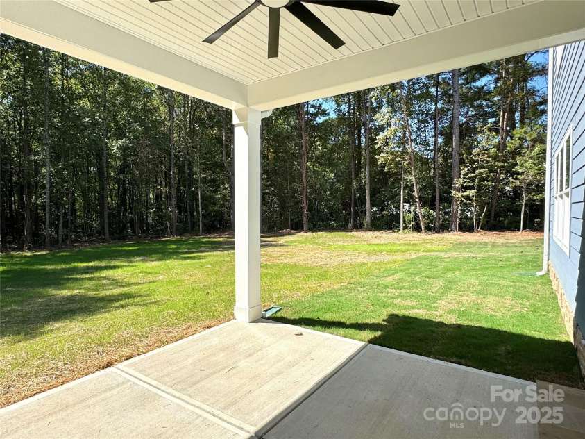 617 Autumnlight Drive, Salisbury, NC 28147.  MLS# CAR4278782, YatesRealty ID 31970. .