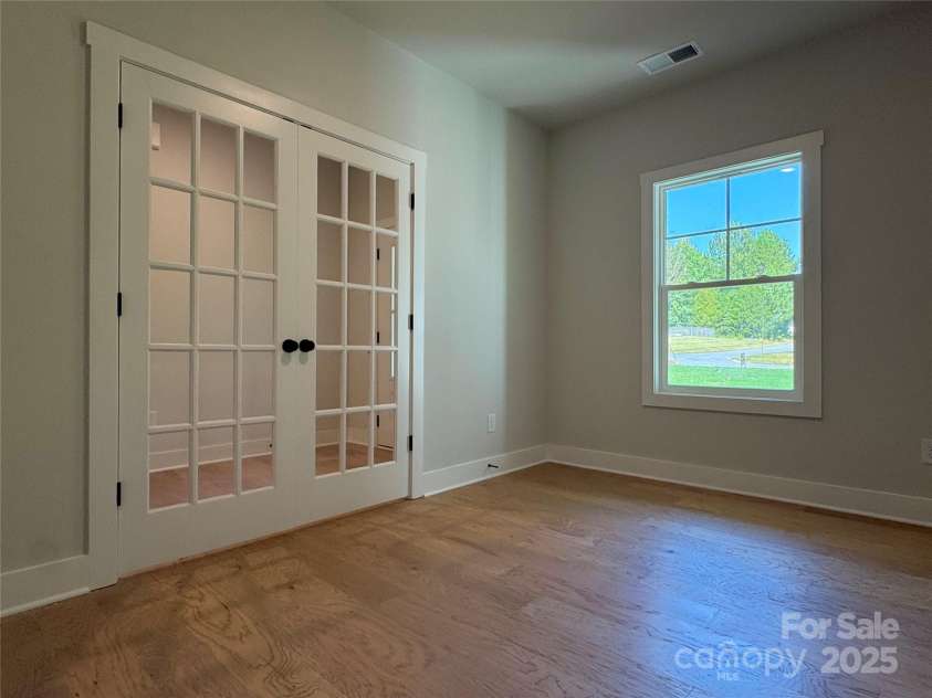 617 Autumnlight Drive, Salisbury, NC 28147.  MLS# CAR4278782, YatesRealty ID 31970. Office