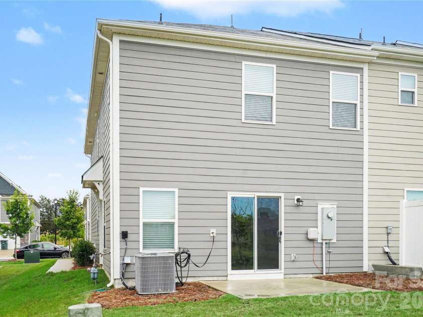 5222 Maynard Hill Drive, Monroe, NC 28110.  MLS# CAR4386034, YatesRealty ID 31971. 