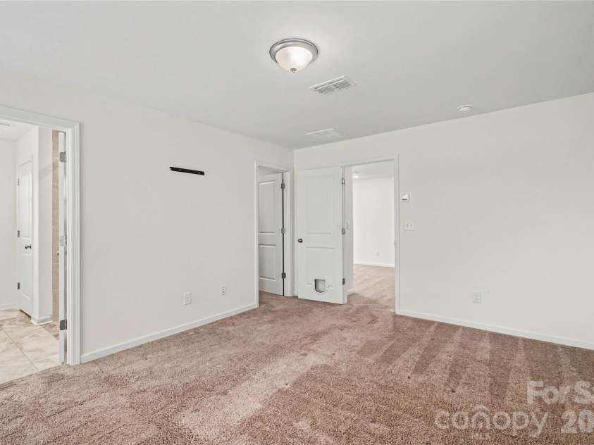 5222 Maynard Hill Drive, Monroe, NC 28110.  MLS# CAR4386034, YatesRealty ID 31971. Primary Room
