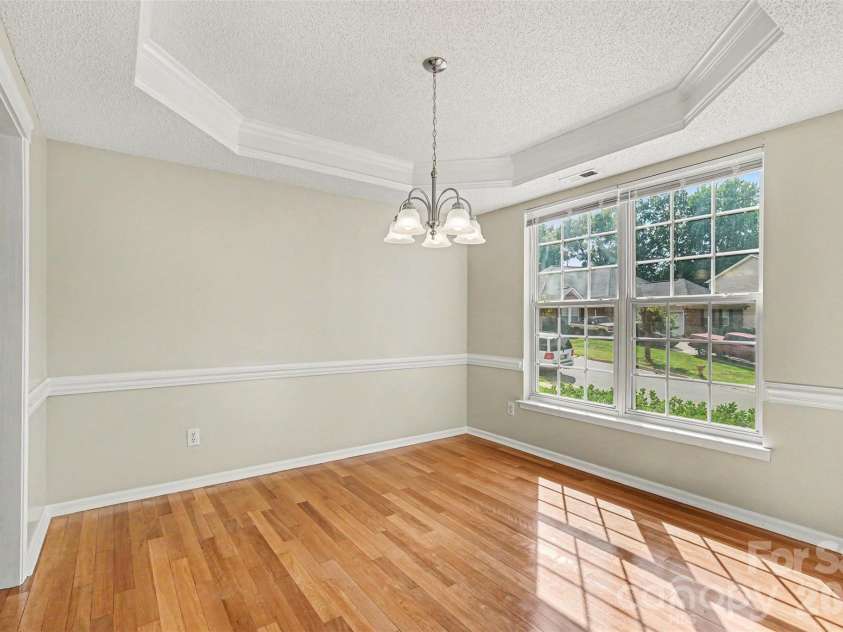 10422 Baskerville Avenue, Charlotte, NC 28269.  MLS# CAR4392642, YatesRealty ID 31972. 