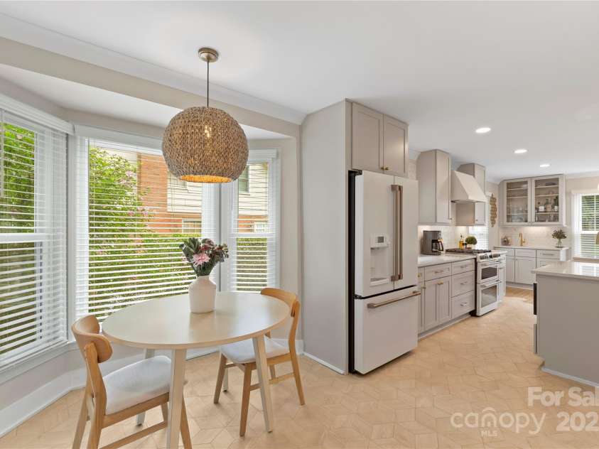 4201 Tyndale Avenue, Charlotte, NC 28210.  MLS# CAR4278812, YatesRealty ID 31972. 