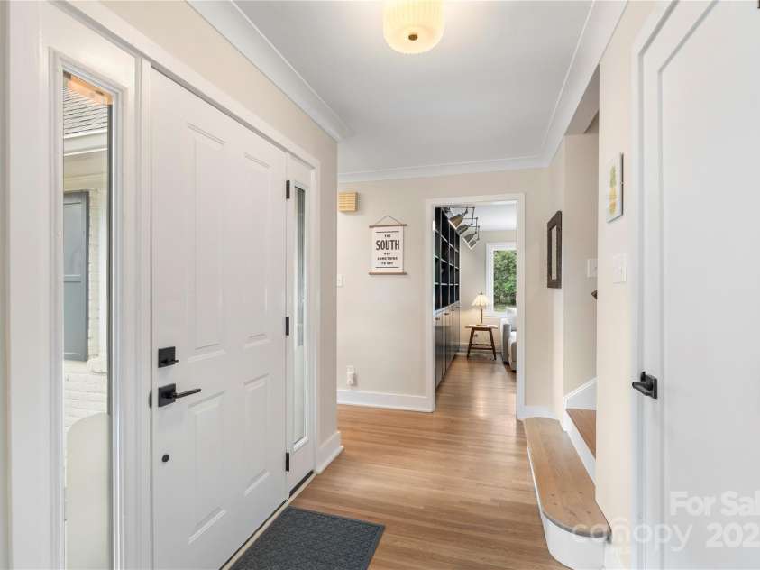 4201 Tyndale Avenue, Charlotte, NC 28210.  MLS# CAR4278812, YatesRealty ID 31972. 