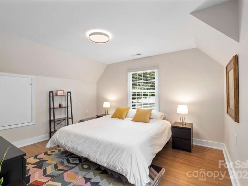 4201 Tyndale Avenue, Charlotte, NC 28210.  MLS# CAR4278812, YatesRealty ID 31972. 