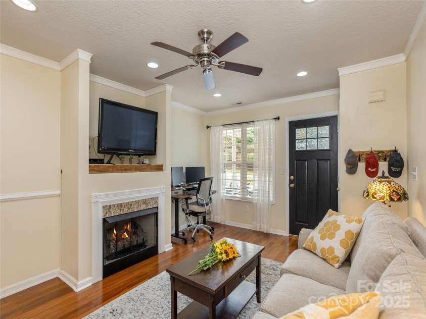 24 Lanceford Circle, Fletcher, NC 28732.  MLS# CAR4291352, YatesRealty ID 31973. 