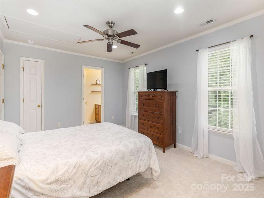 24 Lanceford Circle, Fletcher, NC 28732.  MLS# CAR4291352, YatesRealty ID 31973. 