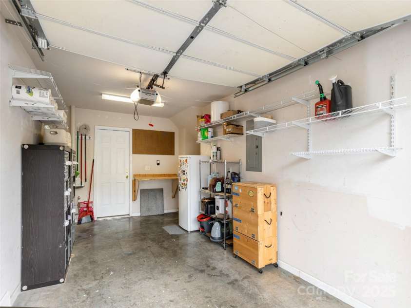 24 Lanceford Circle, Fletcher, NC 28732.  MLS# CAR4291352, YatesRealty ID 31973. 