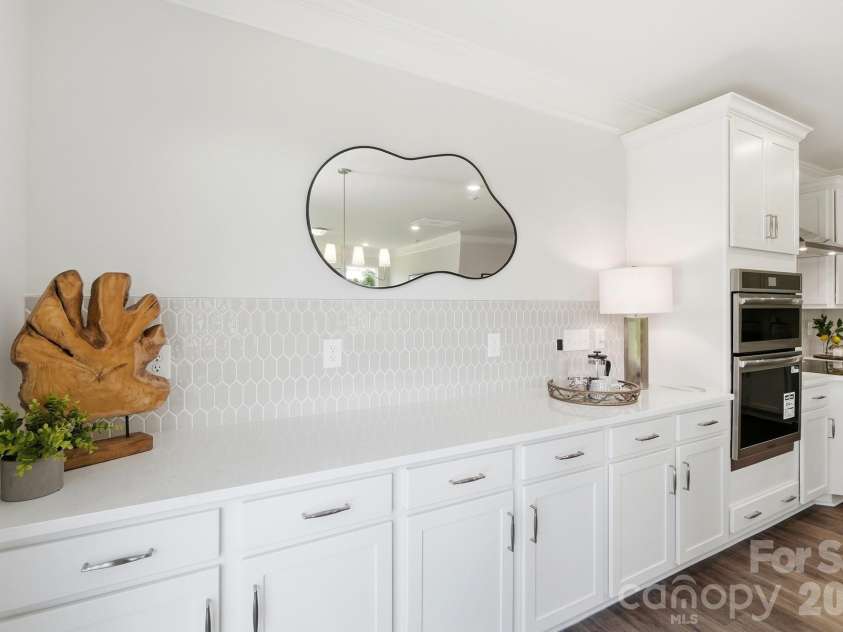 10806 Coble Road, Charlotte, NC 28227.  MLS# CAR4359421, YatesRealty ID 31977. Additional Cabinetry