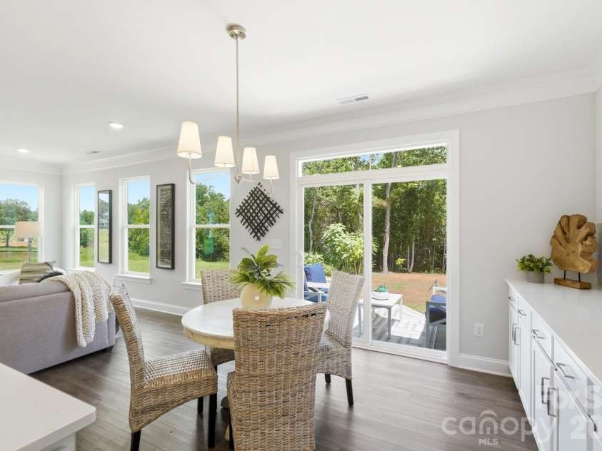10806 Coble Road, Charlotte, NC 28227.  MLS# CAR4359421, YatesRealty ID 31977. Breakfast Area