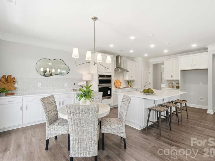 10806 Coble Road, Charlotte, NC 28227.  MLS# CAR4359421, YatesRealty ID 31977. Breakfast Area