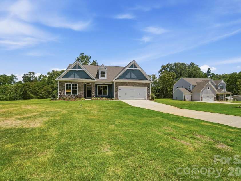 10806 Coble Road, Charlotte, NC 28227.  MLS# CAR4359421, YatesRealty ID 31977. Homesite 57 features a Caldwell F floorplan
